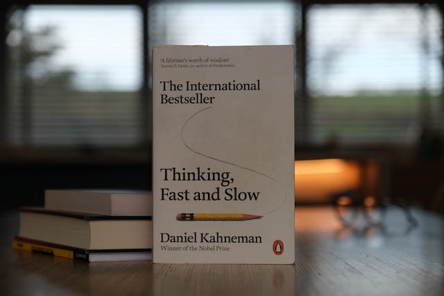 Thinking, Fast and Slow book cover