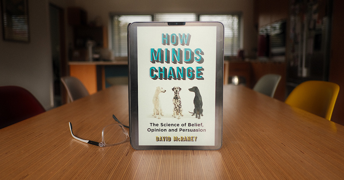 How Minds Change book cover